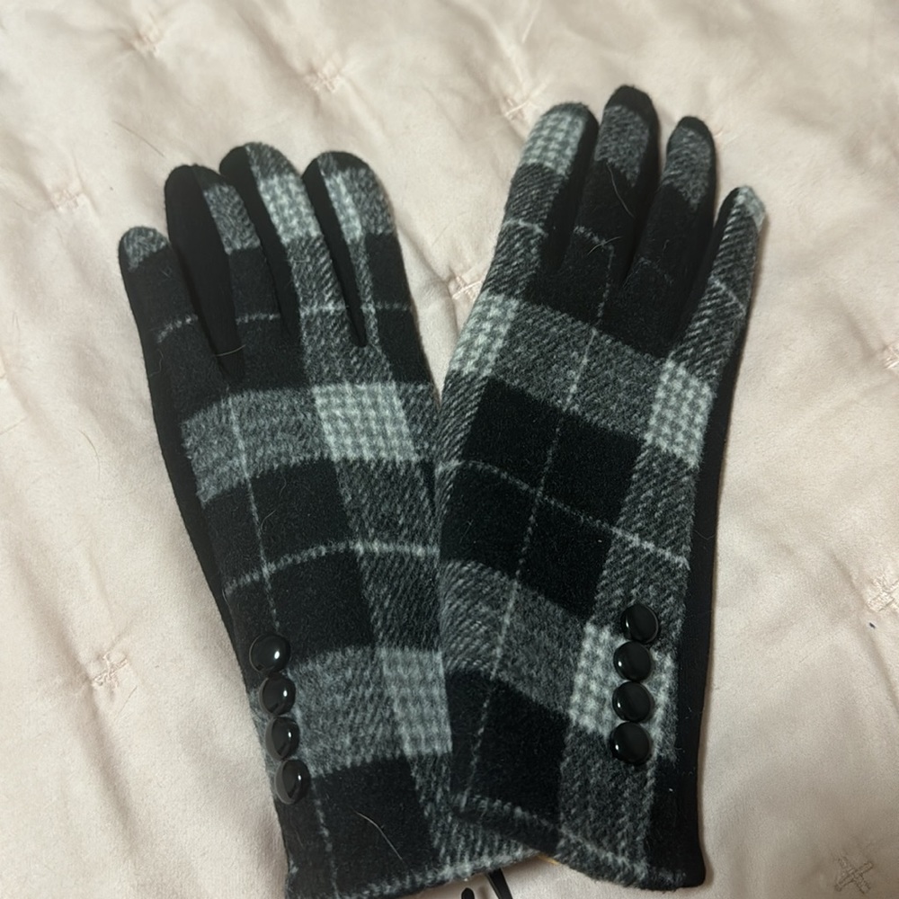 NWT touch winter gloves - Picture 3 of 4